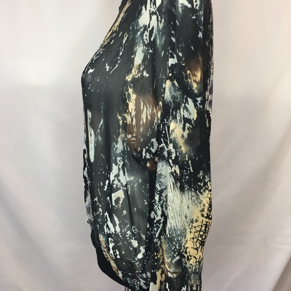 Cabi Sheer Python print Crew neck soft silk top - Picture 4 of 8